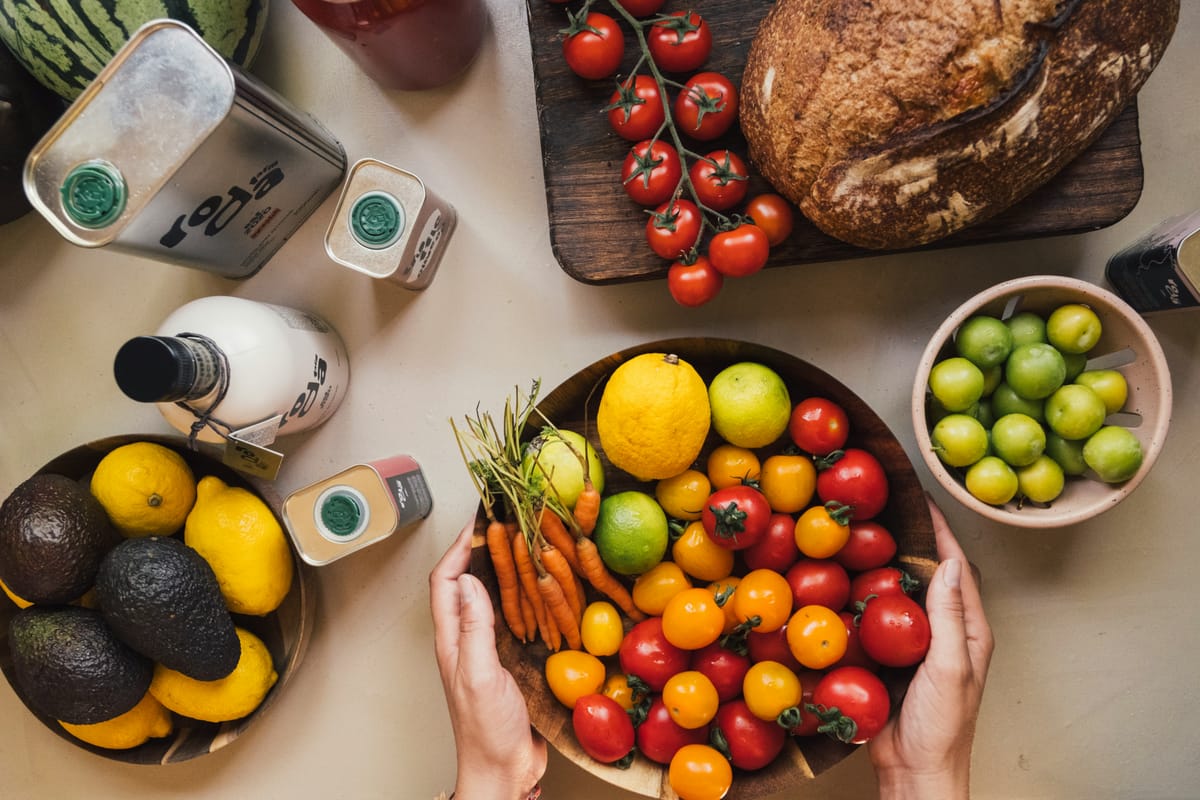 Functional Foods vs Supplements: What Really Works (And What Quietly Wastes Money)