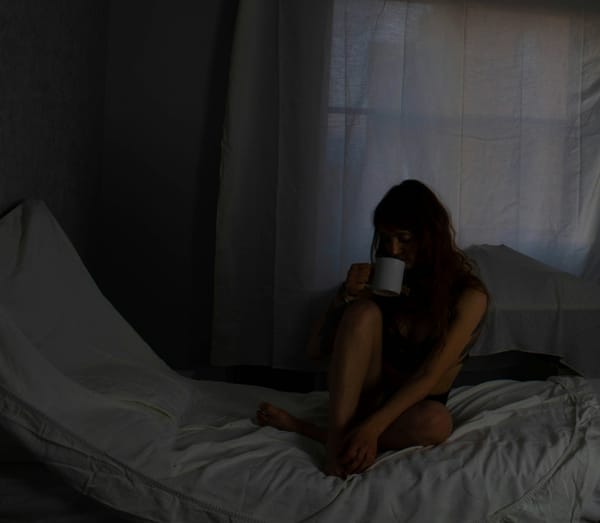 Can't Sleep? It Could Be Your Diet (And The No-Supplement Fix Strategy)